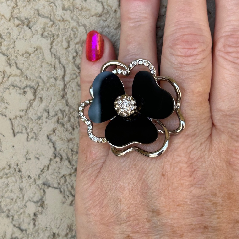 Vintage 90’s Camille Lucie 
Black Lucite Flower CZ Accent Statement Ring